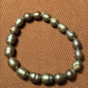 Real Black pearl bracelet stretchy